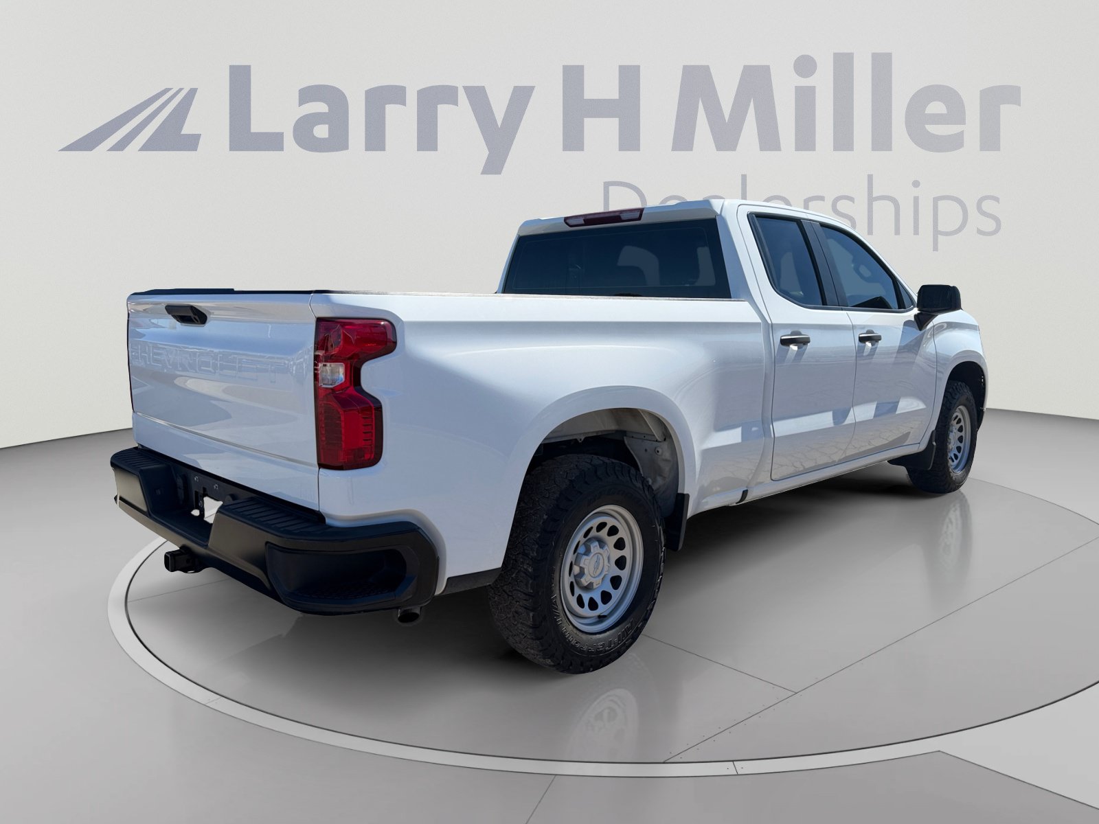 Used 2022 Chevrolet Silverado 1500 W/T w/ Trailering Package RWD image 5