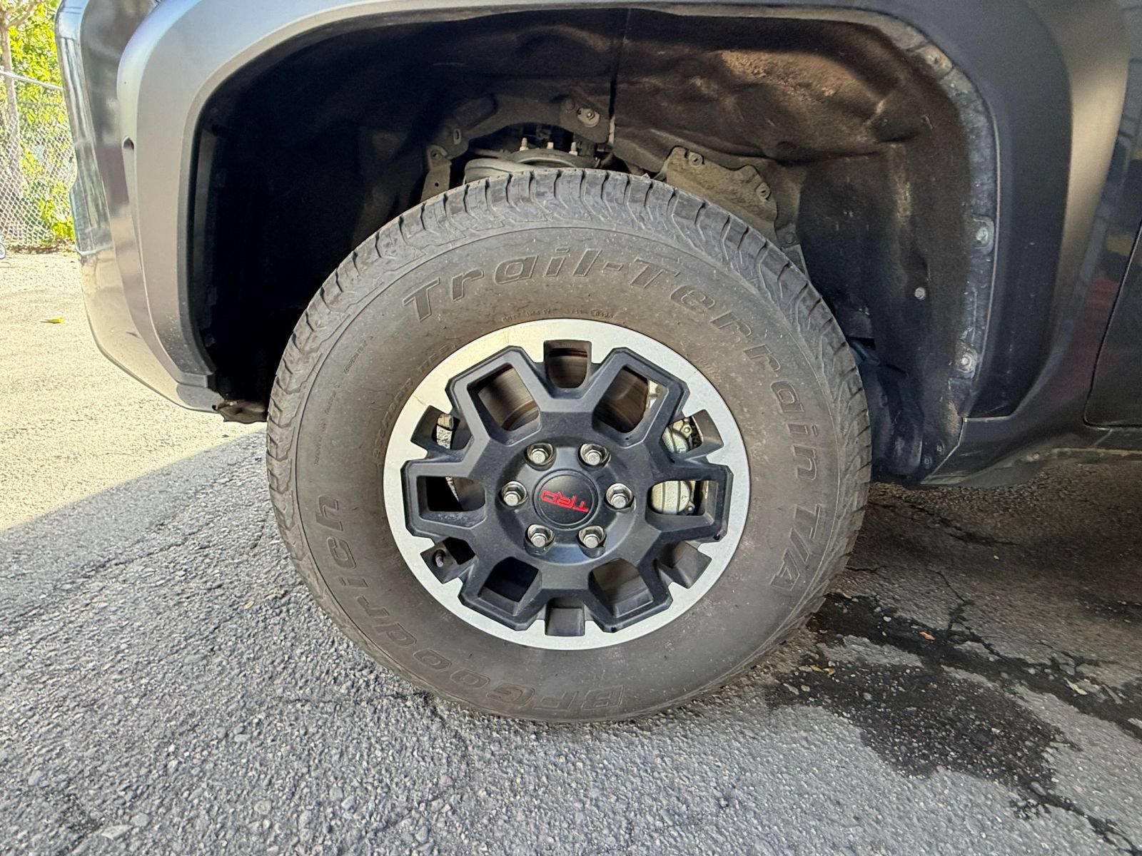 Used 2025 Toyota Tacoma TRD Off-Road AWD/4WD image 28