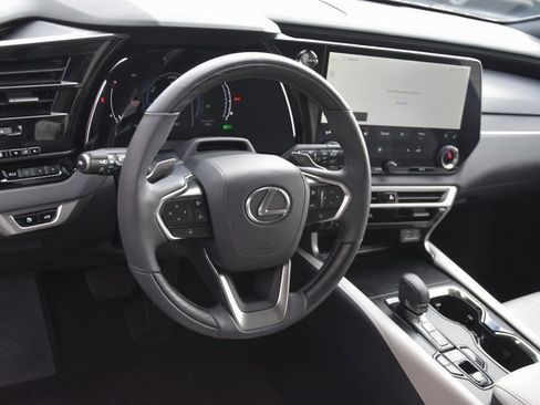 Used 2024 Lexus RX 350 image 18