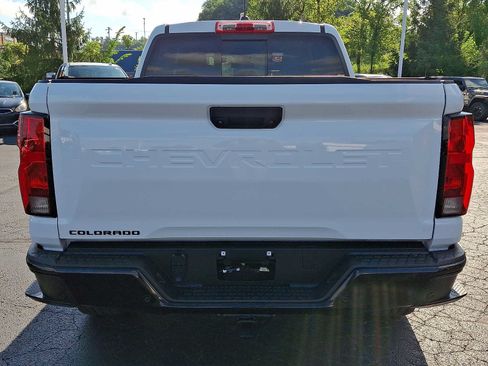 Used 2023 Chevrolet Colorado Trail Boss w/ Technology Package AWD/4WD image 5