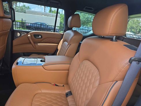 Used 2023 INFINITI QX80 Sensory w/ Cargo Package RWD image 13