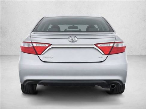 Certified 2017 Toyota Camry SE FWD image 6