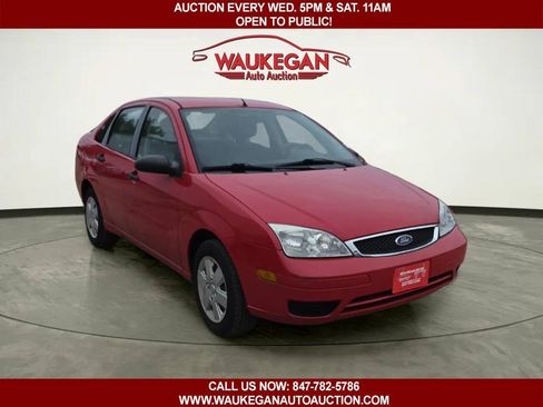 Used 2007 Ford Focus SE FWD image 3