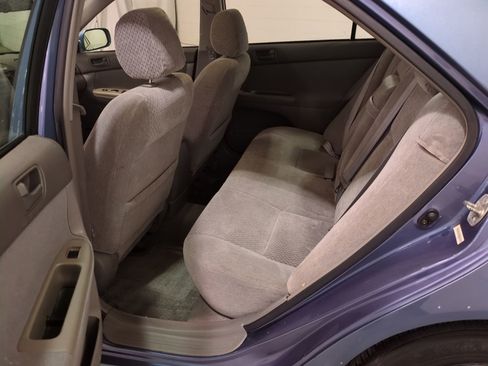 Used 2003 Toyota Camry XLE image 16