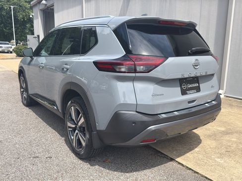 Certified 2023 Nissan Rogue SL w/ SL Premium Package FWD image 5