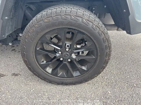 Used 2024 Jeep Gladiator Sport image 7