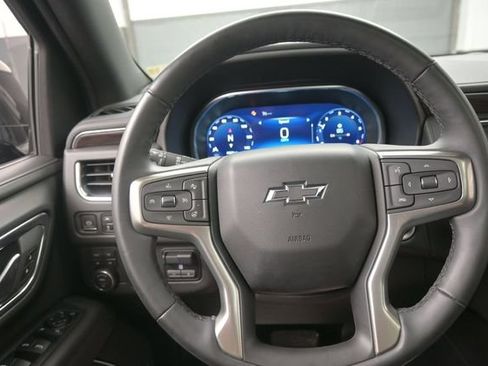 Used 2024 Chevrolet Suburban Z71 w/ Off-Road Capability Package AWD/4WD image 8
