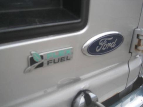 Used 2013 Ford E-350 and Econoline 350 Extended Super Duty w/ PWR Group image 17