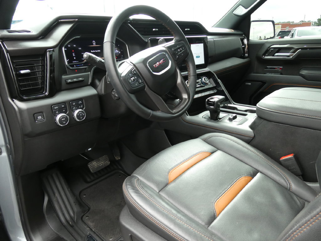Used 2025 GMC Sierra 1500 AT4 w/ AT4 Premium Package AWD/4WD image 23