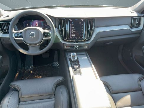 Certified 2024 Volvo XC60 B5 Ultimate image 16