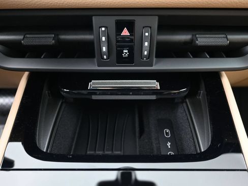 Certified 2026 Porsche Cayenne AWD/4WD image 23