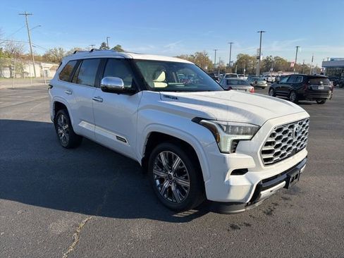 Used 2024 Toyota Sequoia Capstone image 5