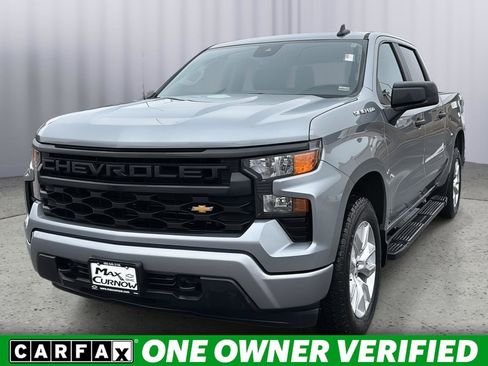 Used 2024 Chevrolet Silverado 1500 Custom image 1