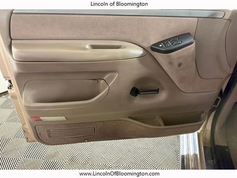 Used 1993 Ford F250 XL image 12