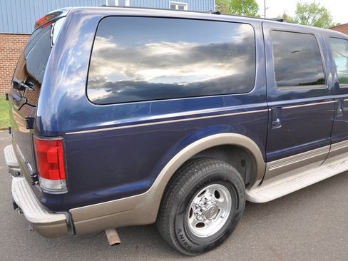 Used 2005 Ford Excursion Eddie Bauer RWD image 10