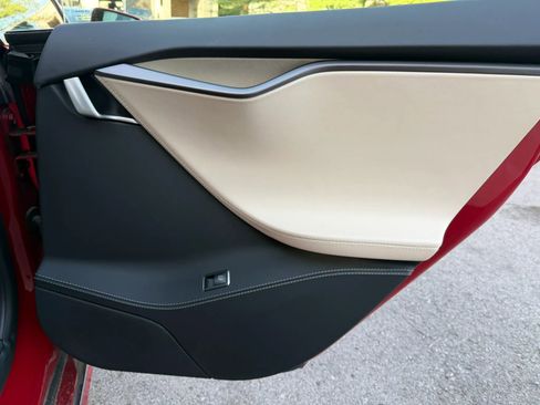 Used 2020 Tesla Model S Long Range image 29