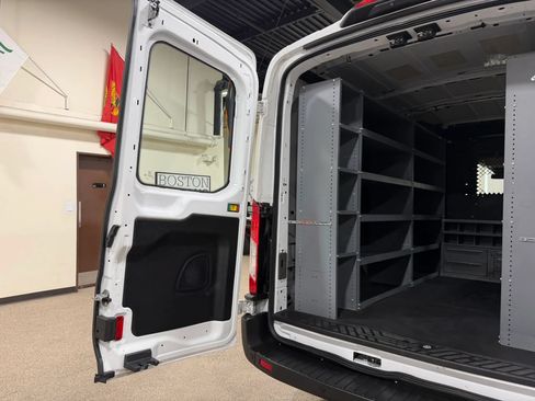 Used 2020 Ford Transit 250 Medium Roof AWD image 23