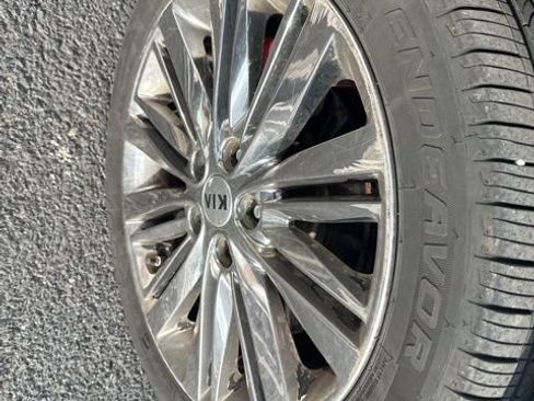 Used 2017 Kia Optima SX image 4