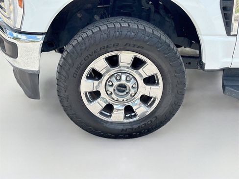 Used 2023 Ford F250 Lariat w/ Chrome Package AWD/4WD image 32