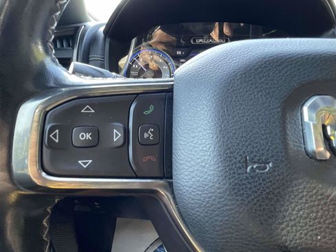 Used 2020 RAM 1500 Limited w/ Black Appearance Package AWD/4WD image 23