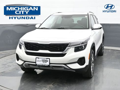 Used 2022 Kia Seltos EX image 1