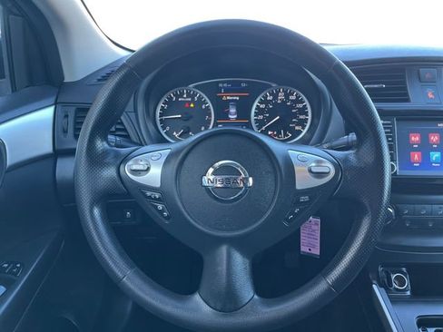Used 2019 Nissan Sentra S image 12