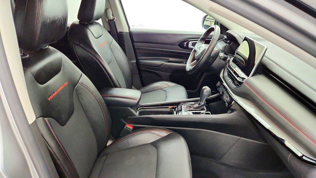 Used 2022 Jeep Compass Trailhawk w/ Sun and Sound Group AWD/4WD image 24