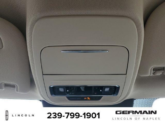 New 2027 Lincoln Navigator Premiere AWD/4WD image 32