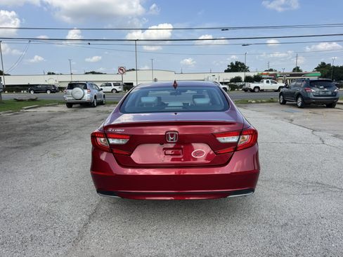 Used 2020 Honda Accord EX image 4
