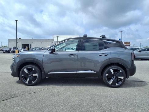 New 2025 Nissan Kicks SR AWD/4WD image 5