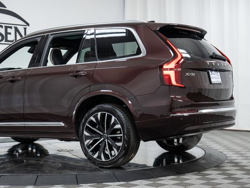 New 2026 Volvo XC90 B6 Plus w/ Protection Package image 30
