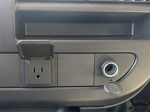 Used 2024 GMC Savana 3500 Extended w/ Power Convenience Package image 16