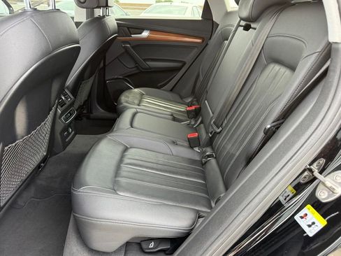 Used 2021 Audi Q5 2.0T Premium AWD/4WD image 31