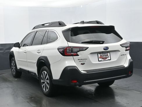 Used 2025 Subaru Outback Premium w/ Popular Package #1A image 4