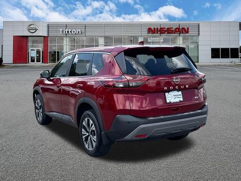 Used 2023 Nissan Rogue SV FWD image 5