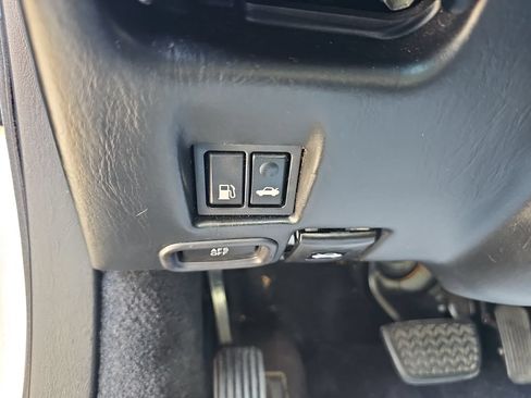 Used 2006 Lexus SC 430 Convertible RWD image 31