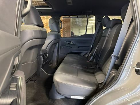 Used 2024 Lexus GX 550 AWD/4WD image 26
