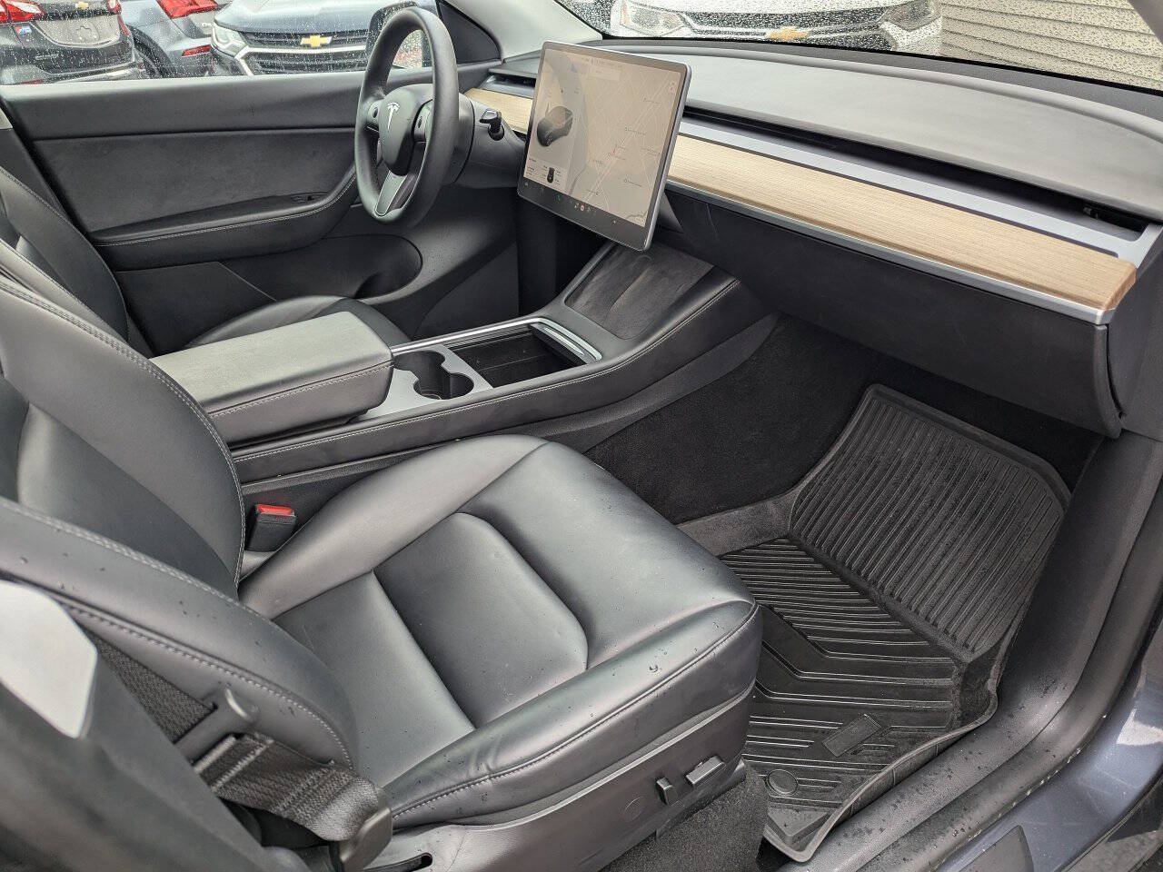 Used 2021 Tesla Model Y Long Range AWD/4WD image 9