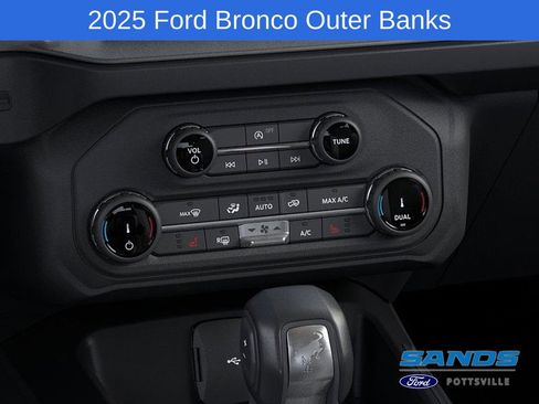 New 2025 Ford Bronco Outer Banks image 16