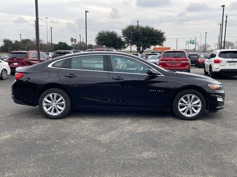 Used 2025 Chevrolet Malibu LT image 4