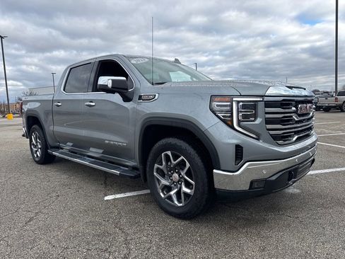Used 2023 GMC Sierra 1500 SLT w/ SLT Premium Plus Package image 9