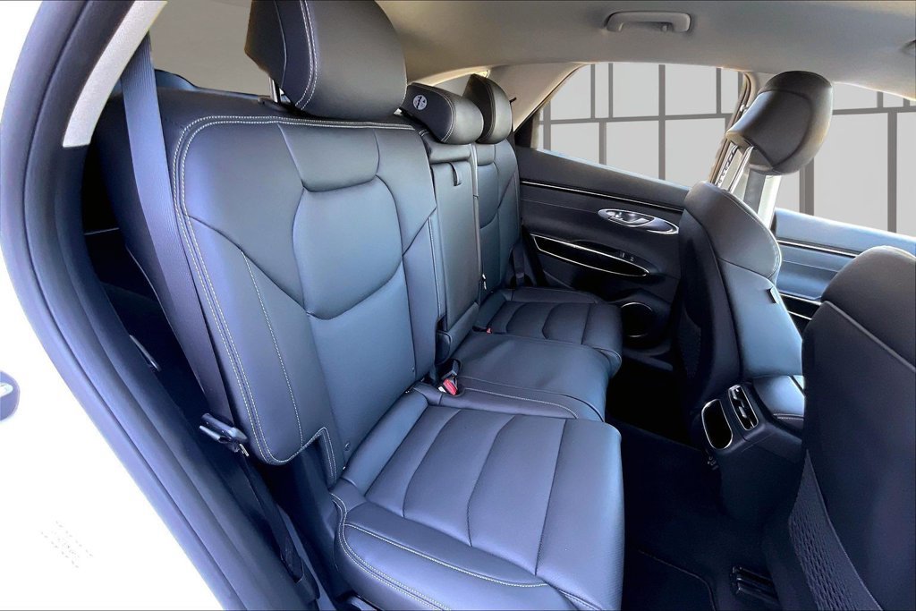 Used 2022 Genesis GV70 2.5T AWD/4WD image 26