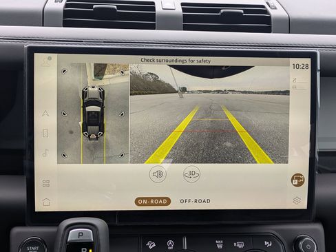 New 2026 Land Rover Defender 110 X-Dynamic SE image 15