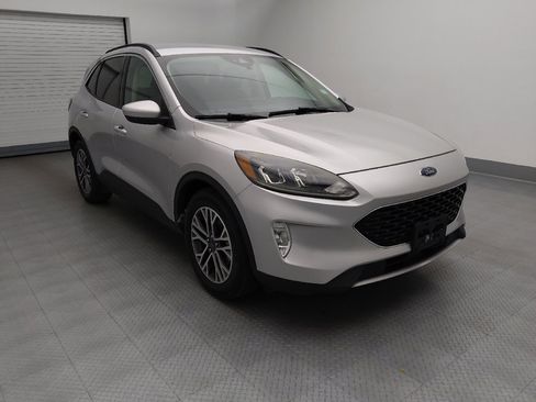 Used 2020 Ford Escape SEL FWD image 13