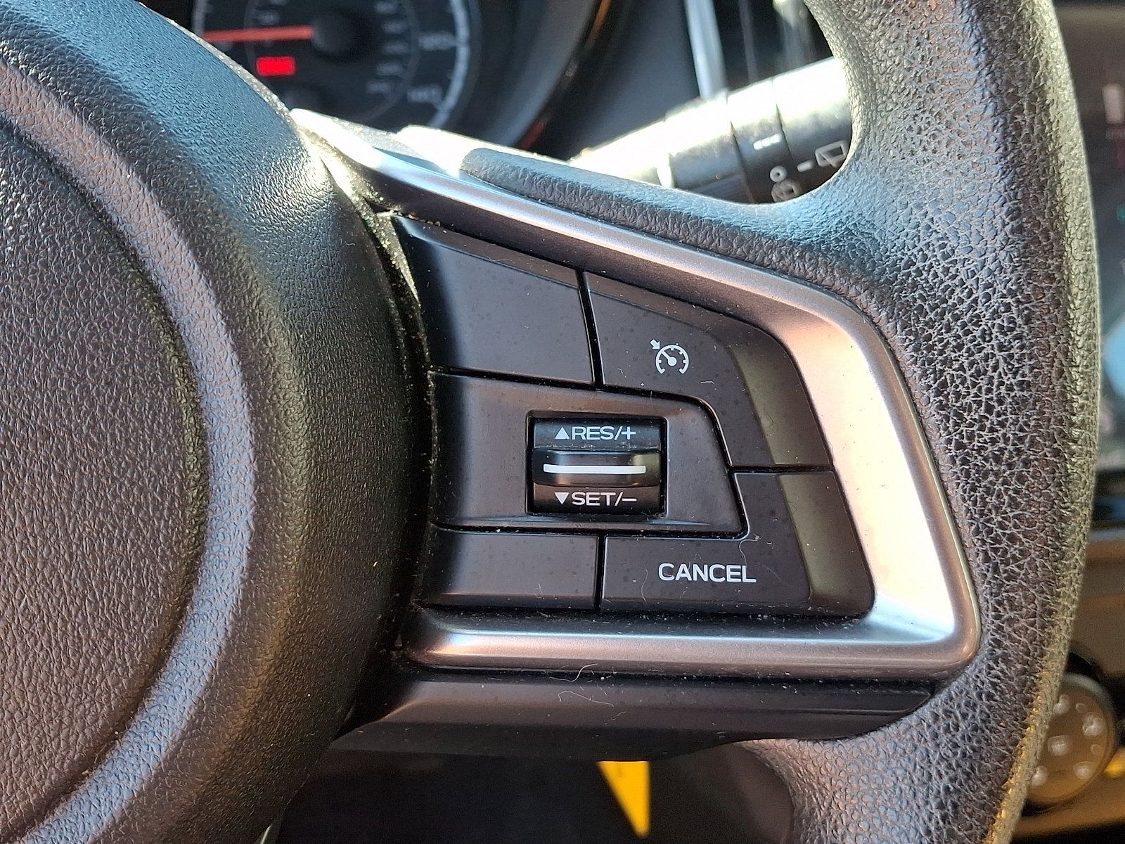 Used 2018 Subaru Crosstrek 2.0i AWD/4WD image 22