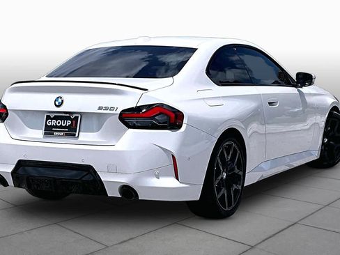 Used 2025 BMW 230i Coupe w/ M Sport Package RWD image 12