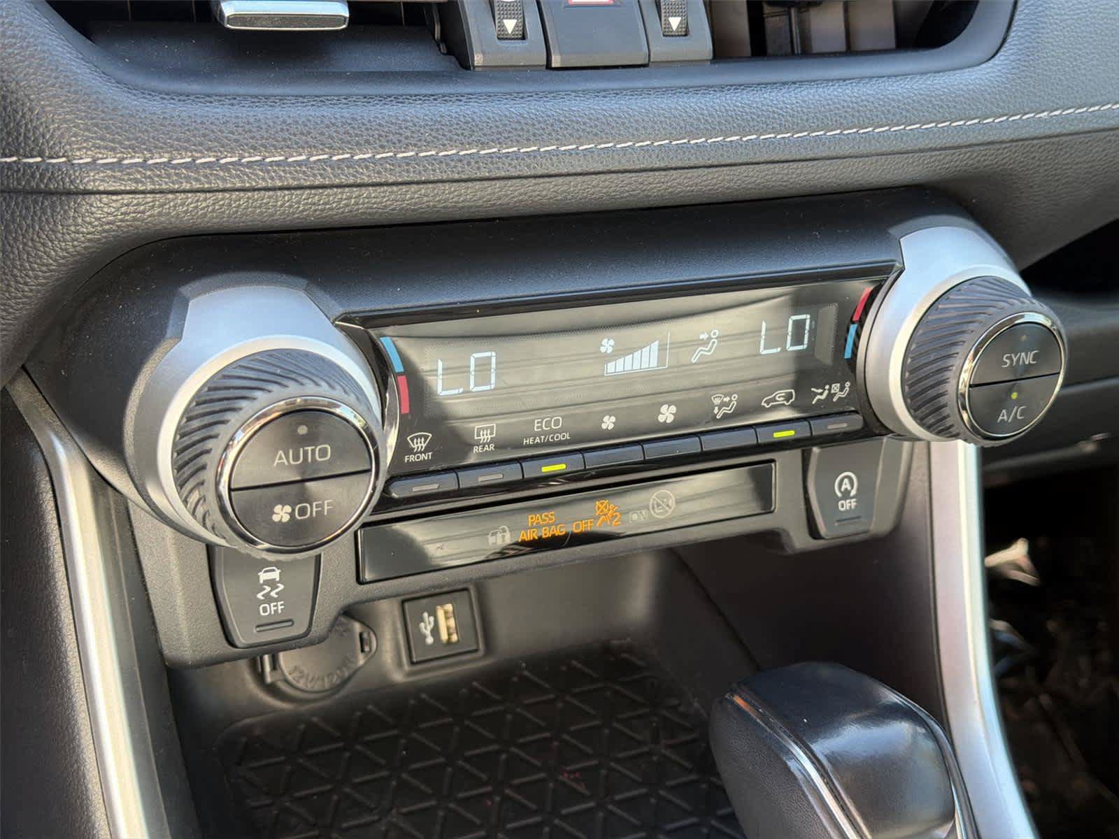 Used 2023 Toyota RAV4 XLE Premium FWD image 38