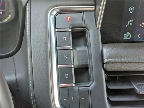 Used 2023 Chevrolet Tahoe LT image 12