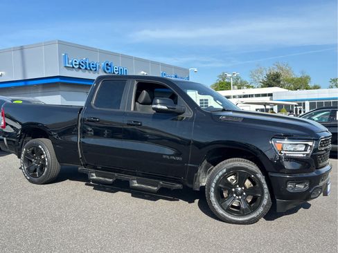 Used 2022 RAM 1500 Big Horn AWD/4WD image 3