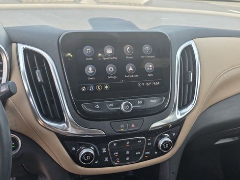 Used 2024 Chevrolet Equinox Premier AWD/4WD image 11